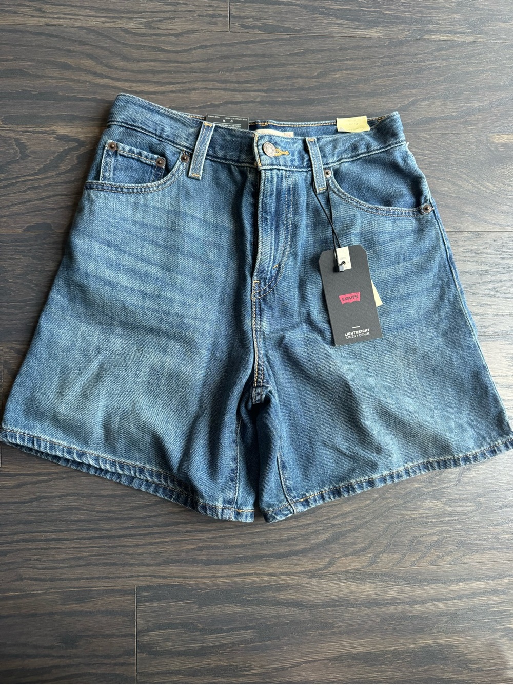 Levi's® Premium HIGH RISE BAGGY LINEN+ DENIM LIGHTWEIGHT WOMEN'S SHORTS Size 25 - Picture 4 of 8
